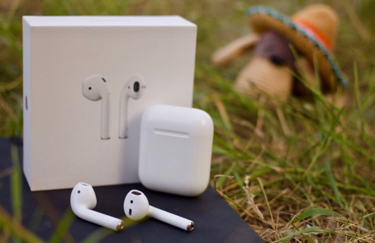 When did Apple AirPods appear