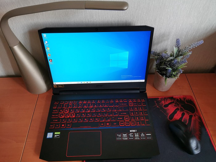 Acer Nitro 7 AN715-51 Decent Gaming Laptop