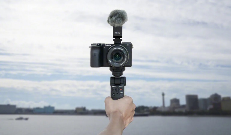 Sony introduced a convenient monopod for cameras