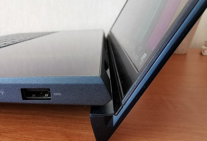 ASUS-ZenBook-UX481 12.6-inch screen