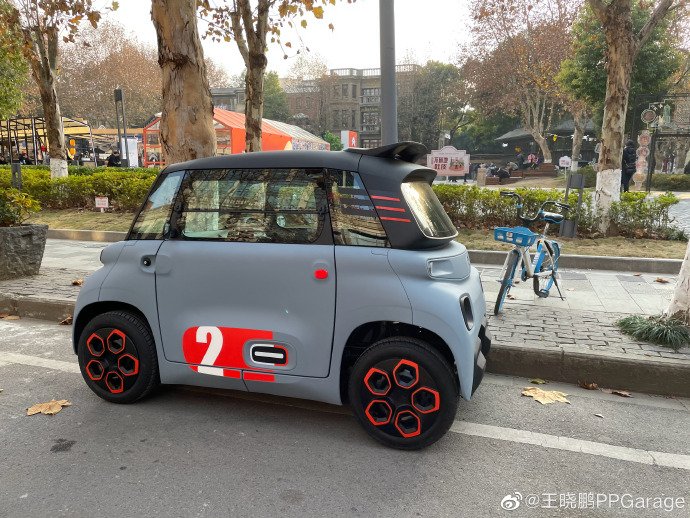 Citroen’s cute little Ami electric car spotted on the streets of Wuhan, China