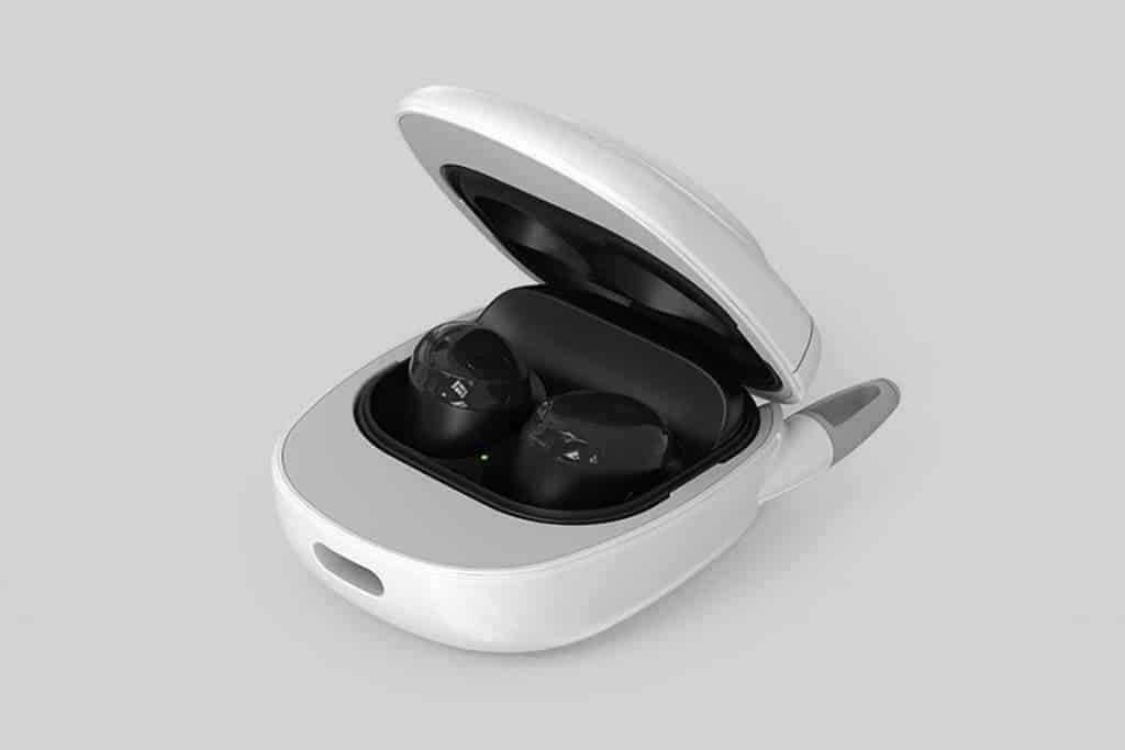 Samsung turned a legendary clamshell into a Galaxy Buds Pro case
