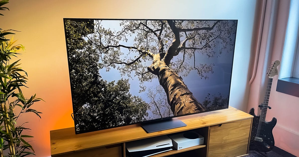TCL 6-Series 2022 TV Review: Winning the Price-to-Picture Contest, Again With great image quality, smart TV and an improved design, the affordable 6-Series remains the mainstream TV to beat.