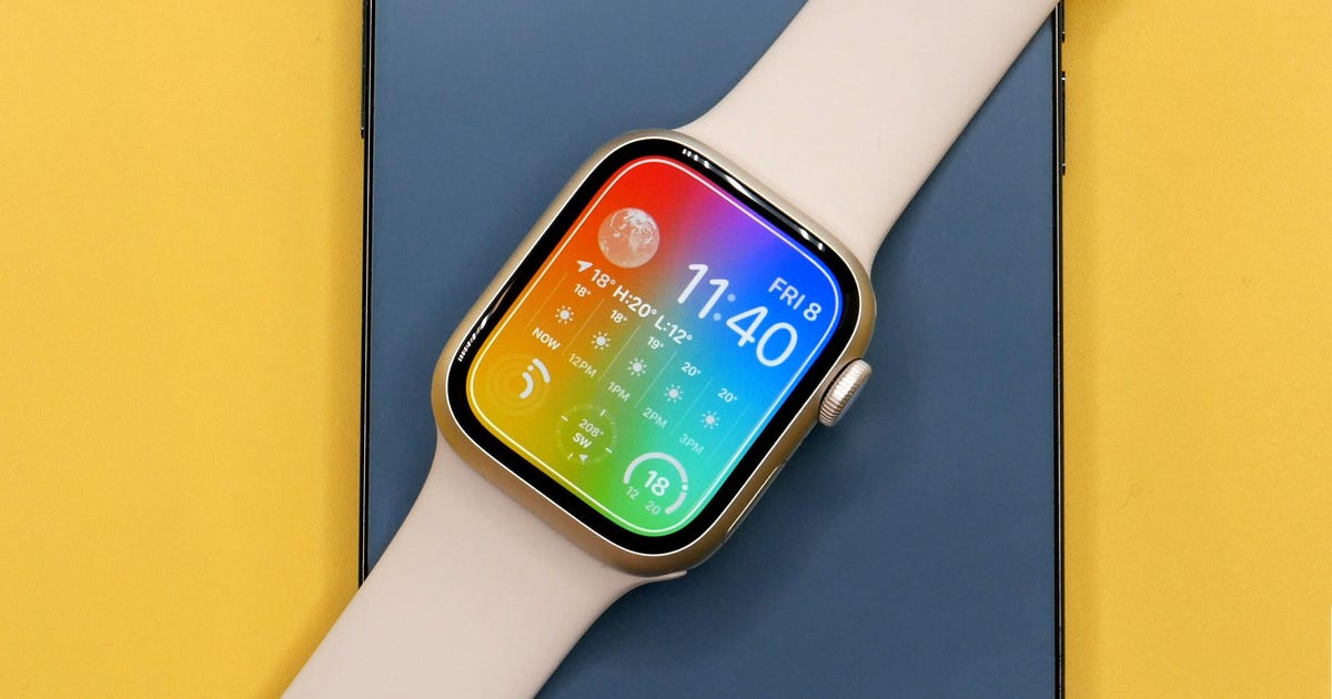 What WatchOS 9.4 Fixes on Your Apple Watch The latest Apple Watch update brings Cycle Tracking to new countries and fixes an alarm bug.