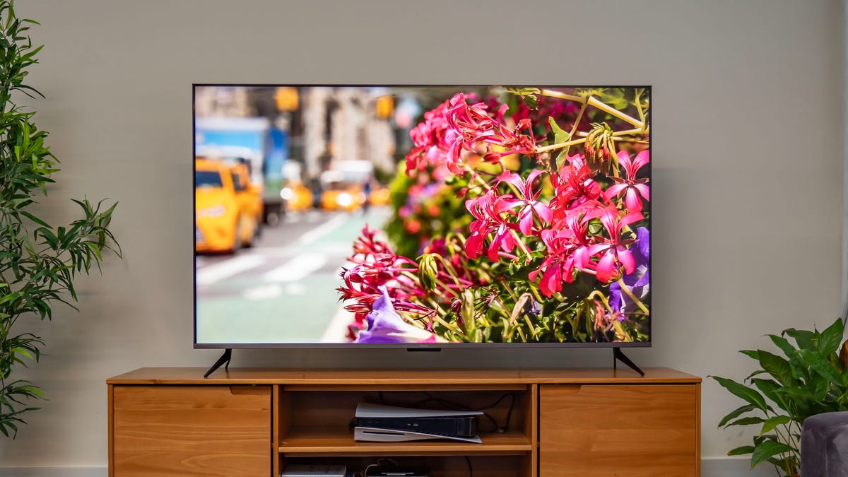 If You Want Better TV, Start by Changing These Settings Your TV probably doesn't look as good as it could. Making these changes can fix that.